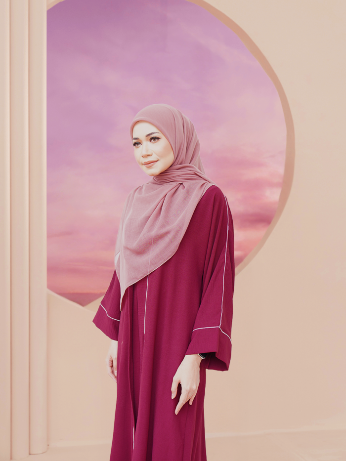 NOVALIE ABAYA DRESS MAROON