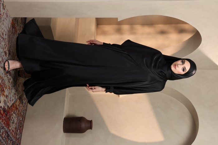 ANANDA SILKY ABAYA (BLACK)