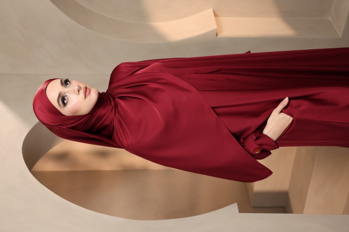 ANANDA SILKY ABAYA (MAROON)