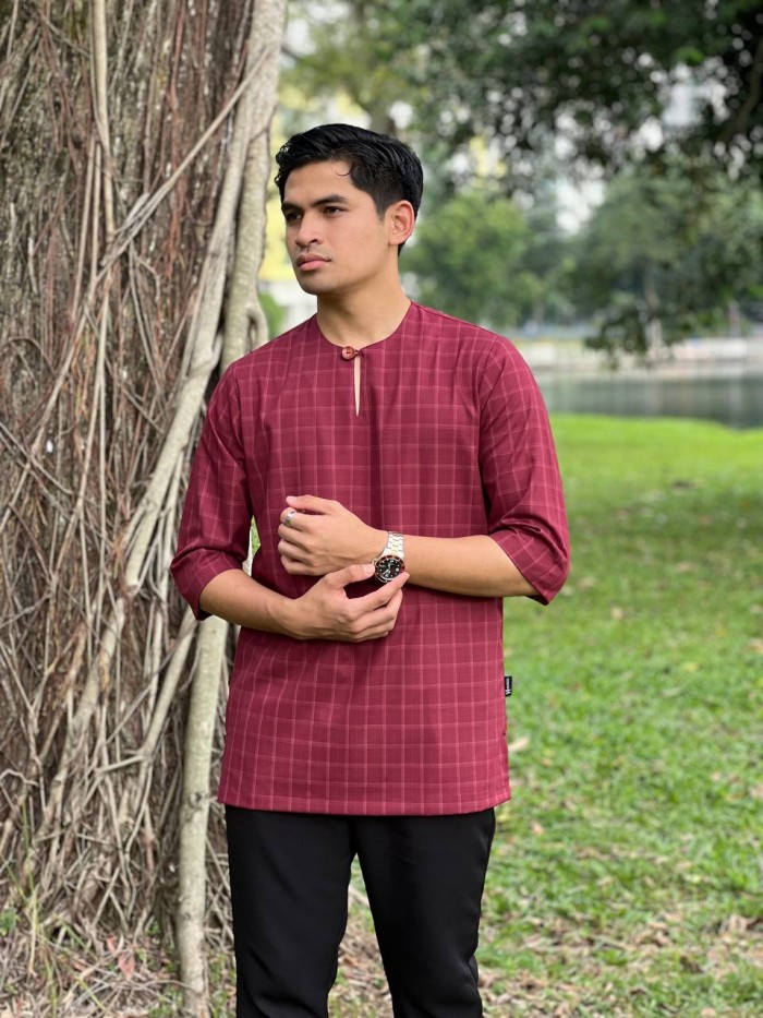 MALIK CHECKERED KURTA 2024 - MAROON