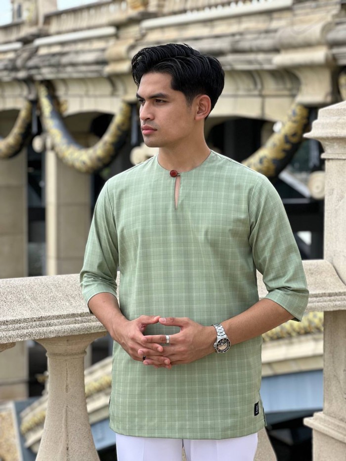 MALIK CHECKERED KURTA 2024 - SOFT GREEN